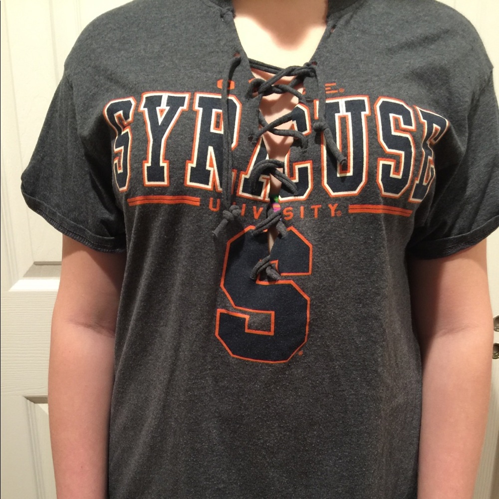 Syracuse University T-shirt made by Gilden